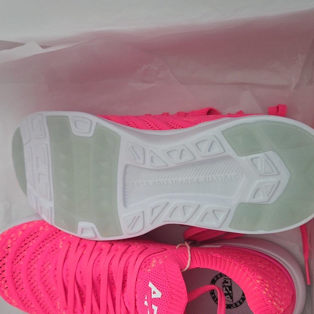 APL Athletic Propulsion Labs Techloom Wave Fusion Sneakers - Picture 6 of 6